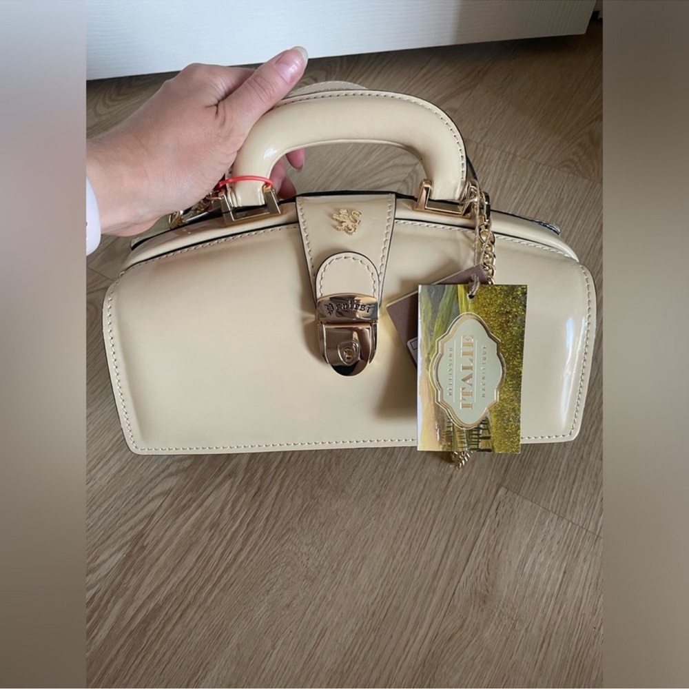 NWT Pratesi Leather Top Handle Bag Cream Italian Satchel Gold Hardware Old Money